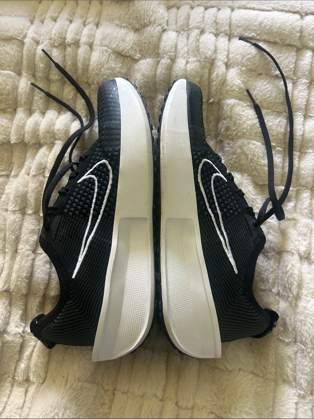 Nike Black and White Interact Run Women's Athletic Sneakers - Picture 4 of 8